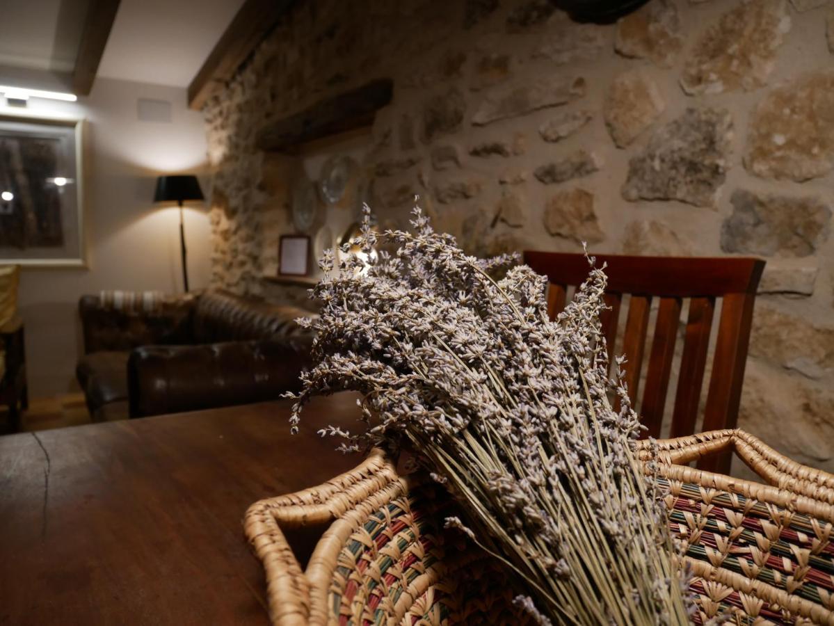 Ca Margalef - Casa Rural Con Encanto Ginestar Bagian luar foto