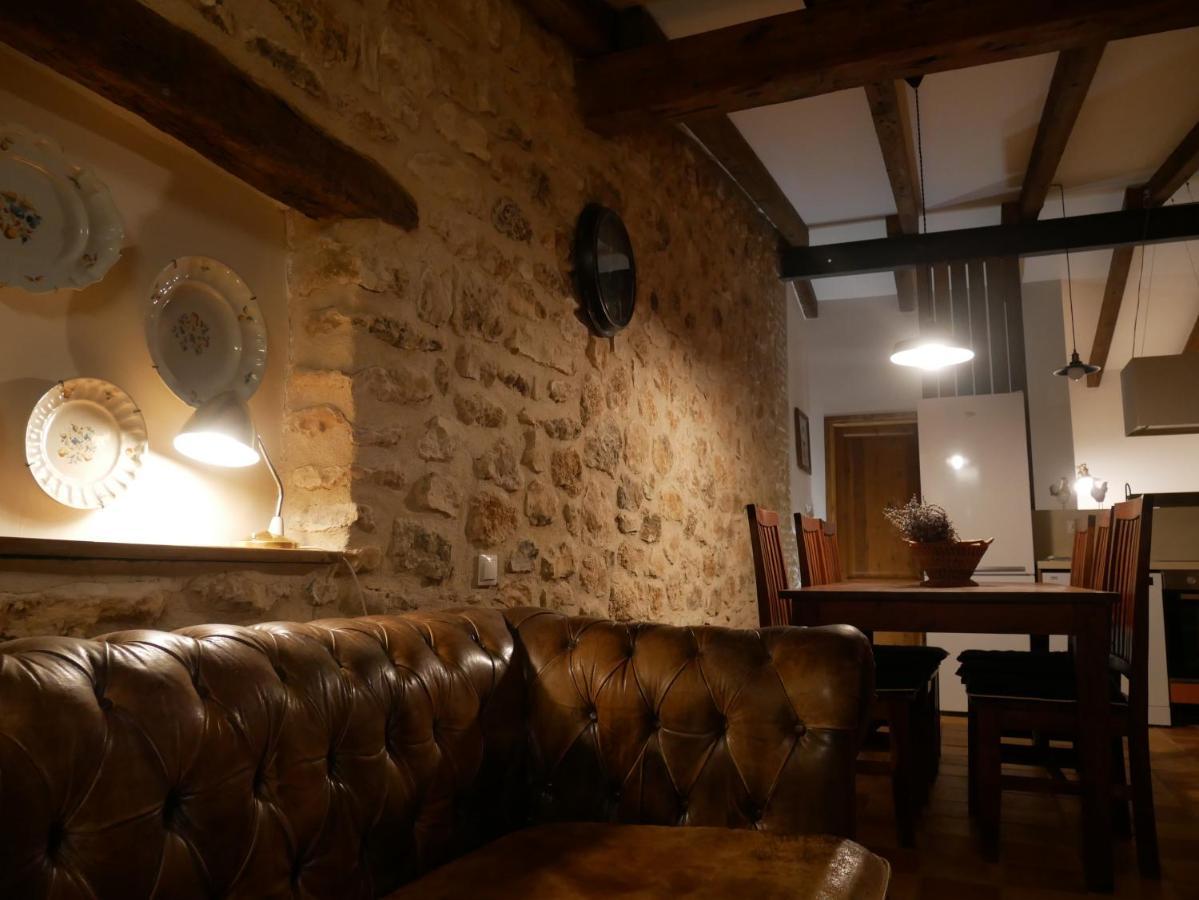 Ca Margalef - Casa Rural Con Encanto Ginestar Bagian luar foto
