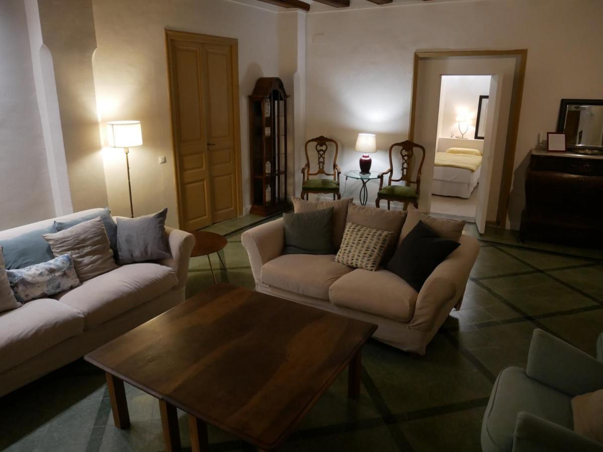 Ca Margalef - Casa Rural Con Encanto Ginestar Bagian luar foto