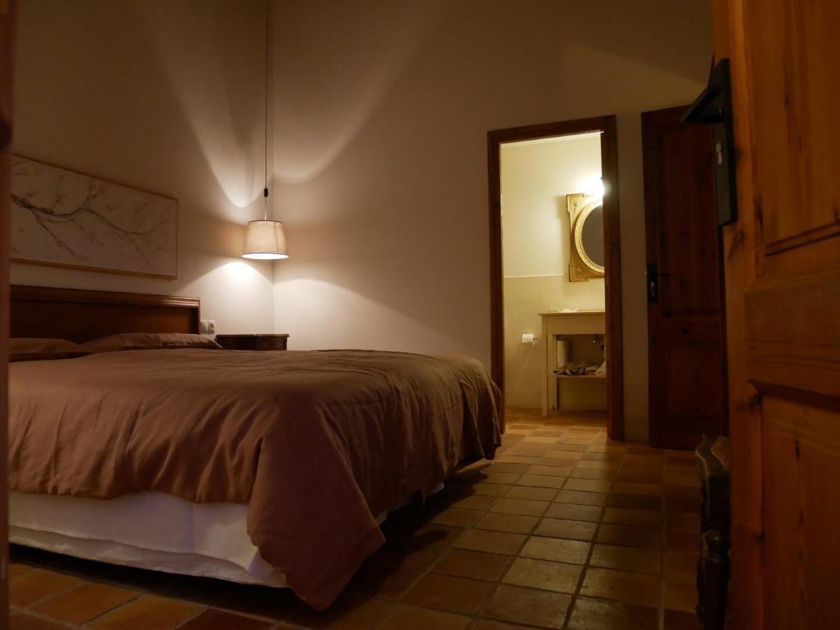 Ca Margalef - Casa Rural Con Encanto Ginestar Bagian luar foto
