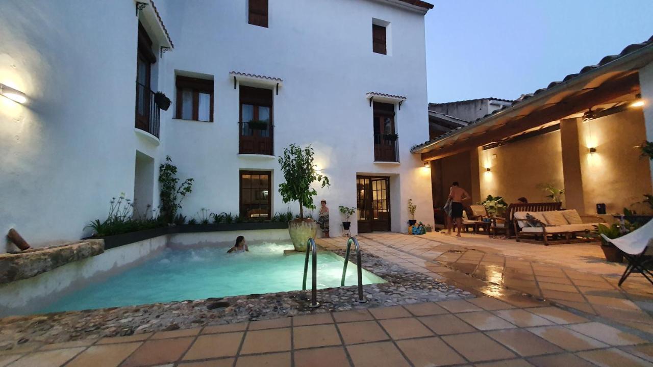 Ca Margalef - Casa Rural Con Encanto Ginestar Bagian luar foto