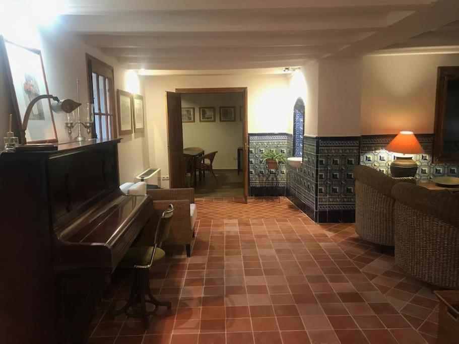 Ca Margalef - Casa Rural Con Encanto Ginestar Bagian luar foto
