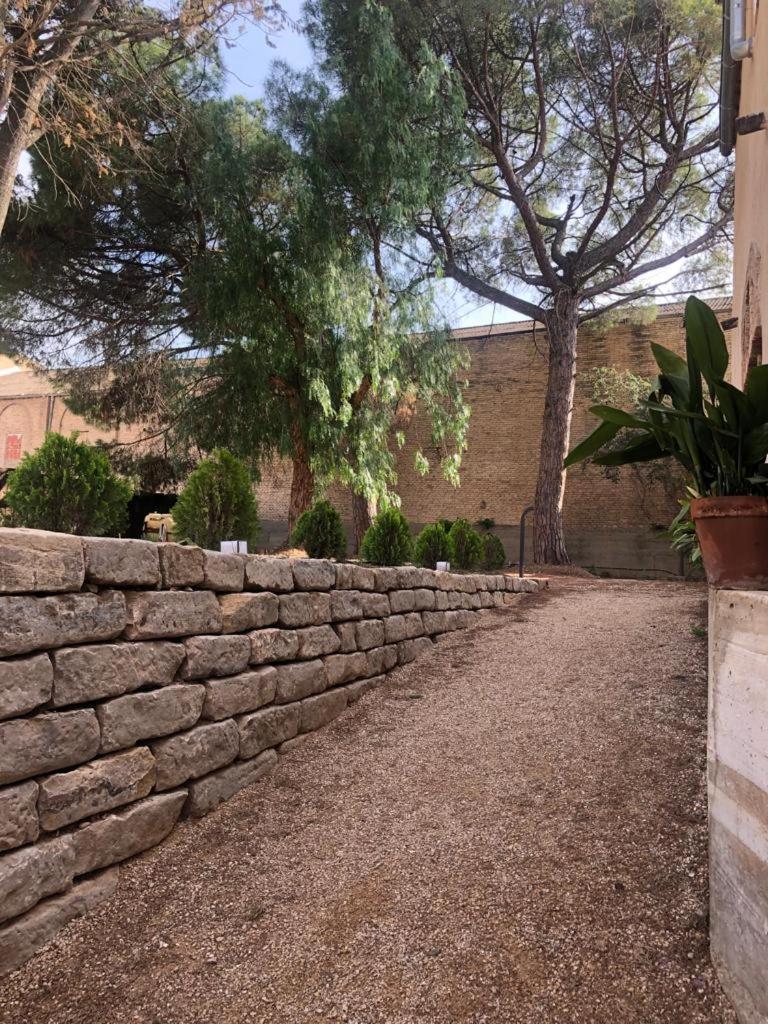 Ca Margalef - Casa Rural Con Encanto Ginestar Bagian luar foto