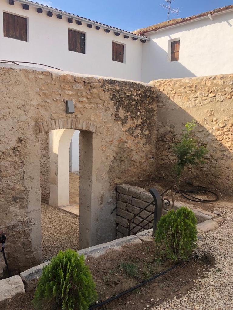 Ca Margalef - Casa Rural Con Encanto Ginestar Bagian luar foto